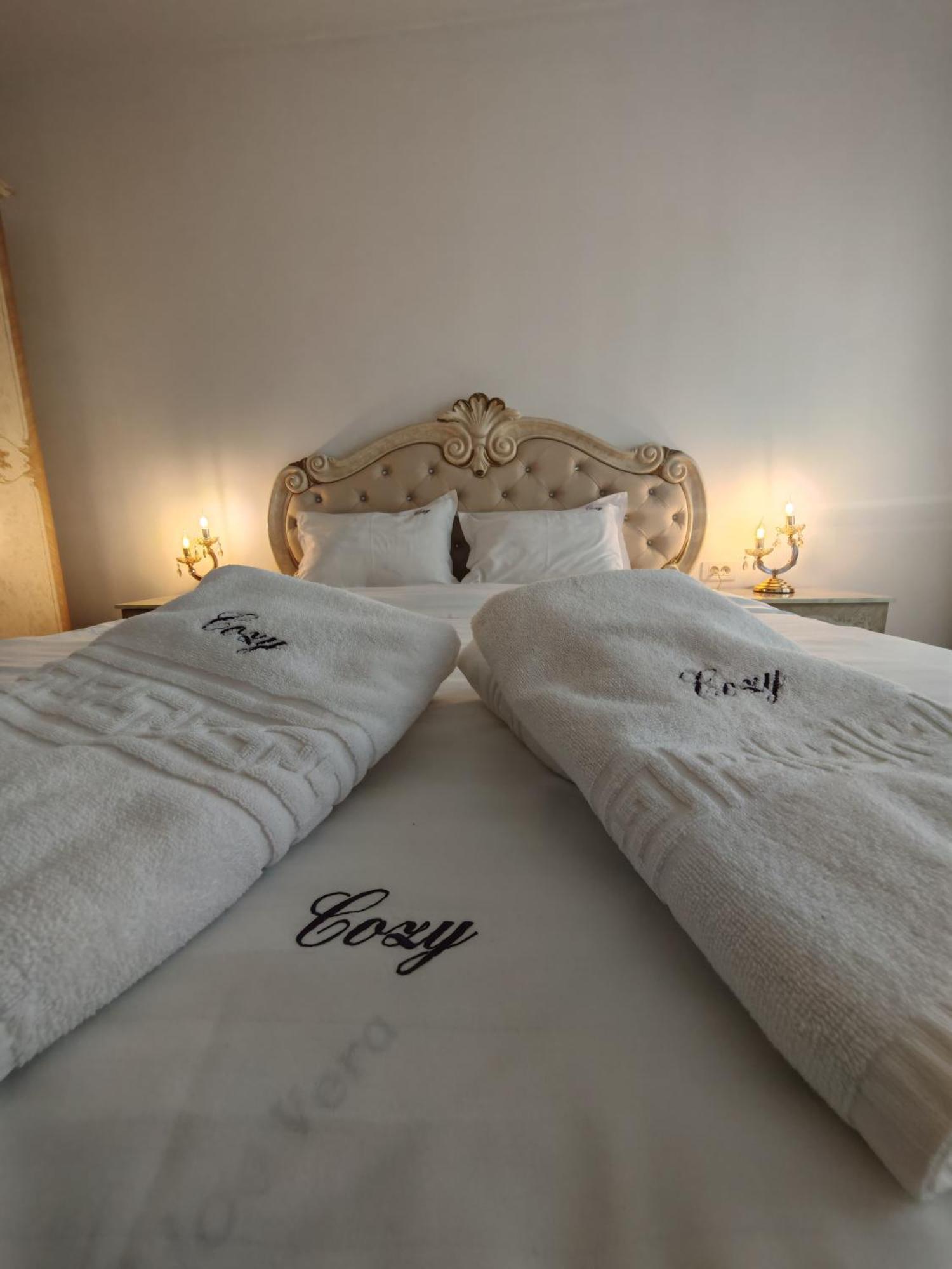 Coresi Mall Exclusive #Collection Apartments & Studios Brasov Ngoại thất bức ảnh