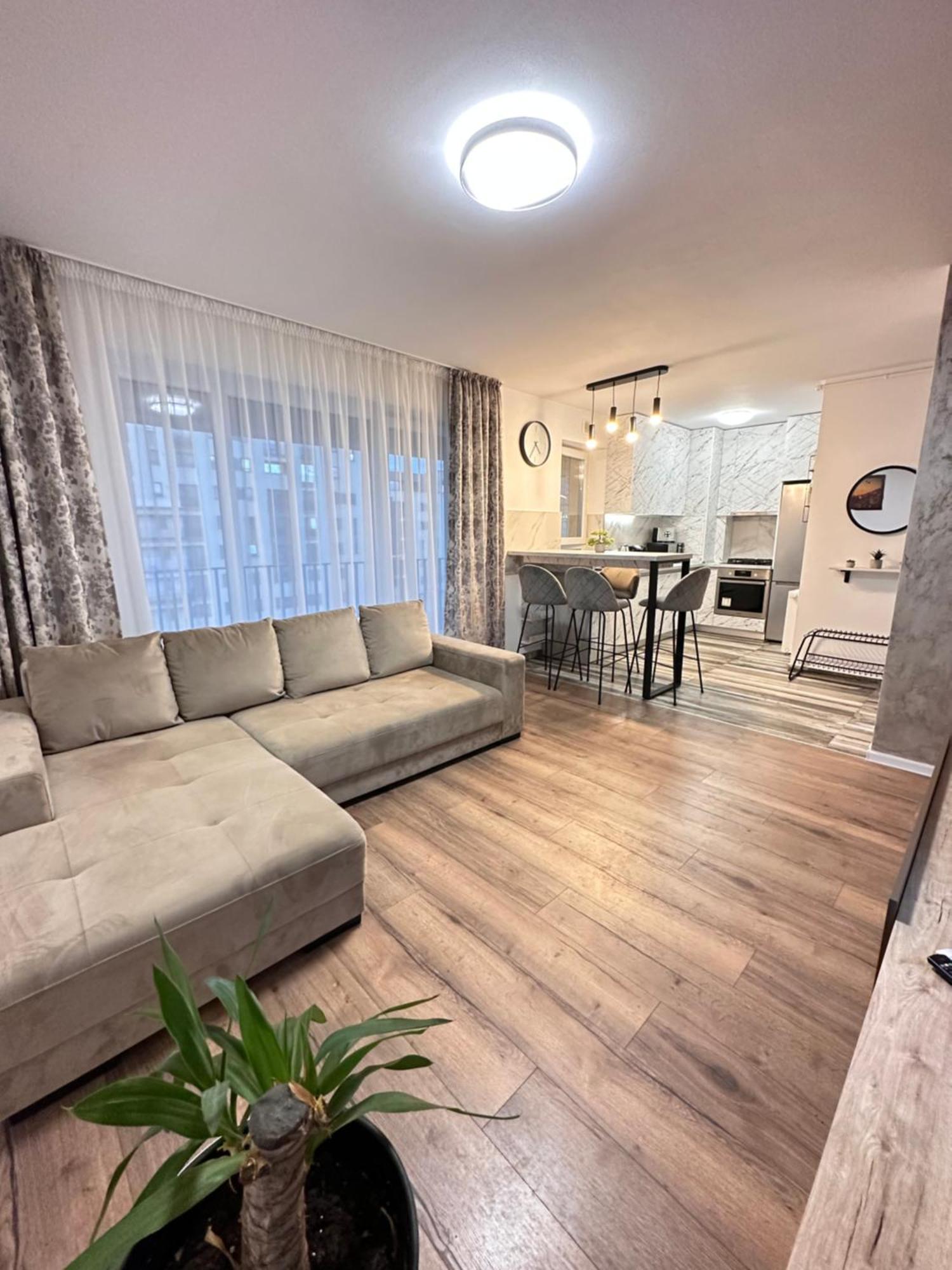 Coresi Mall Exclusive #Collection Apartments & Studios Brasov Ngoại thất bức ảnh
