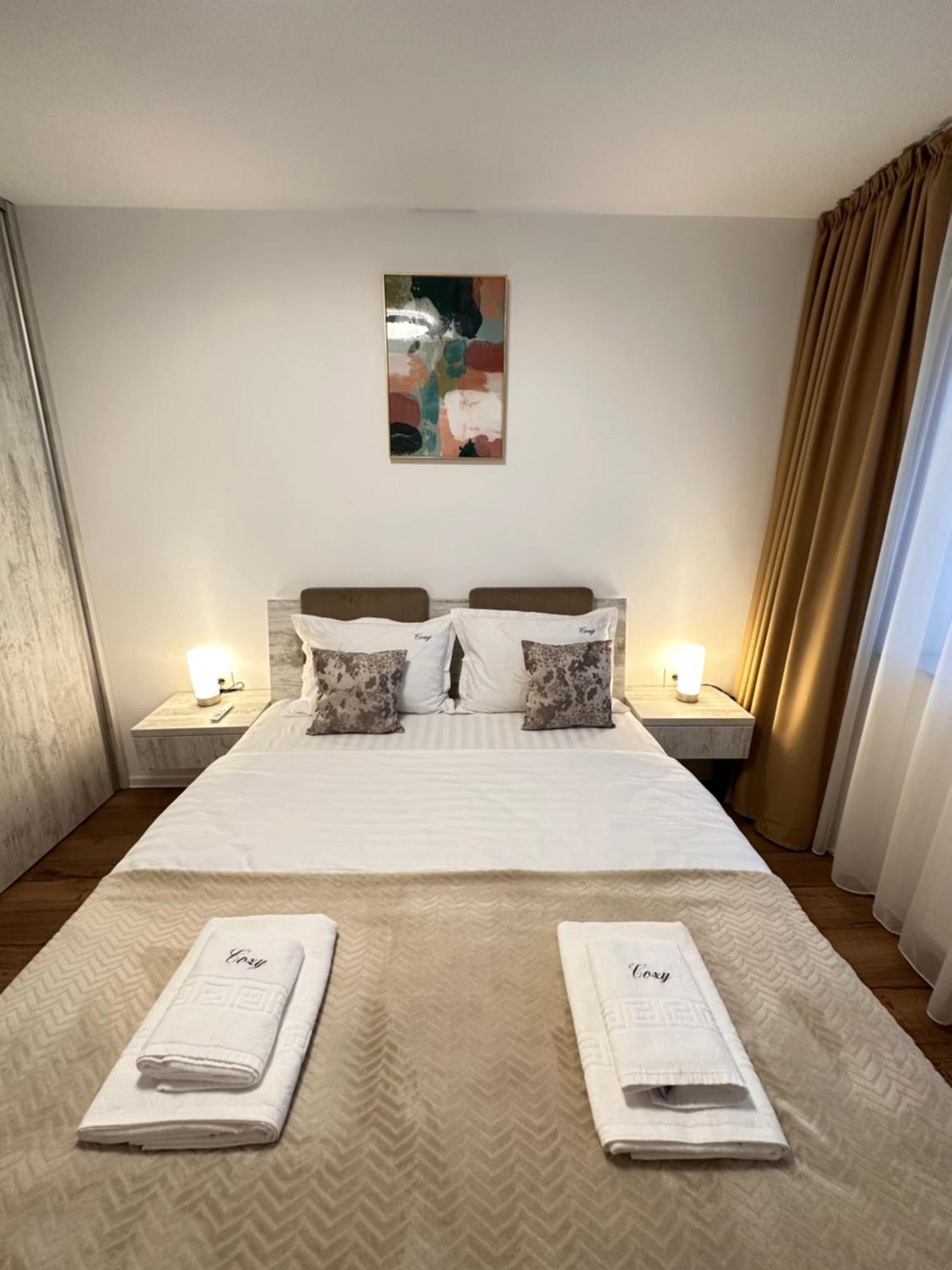 Coresi Mall Exclusive #Collection Apartments & Studios Brasov Ngoại thất bức ảnh